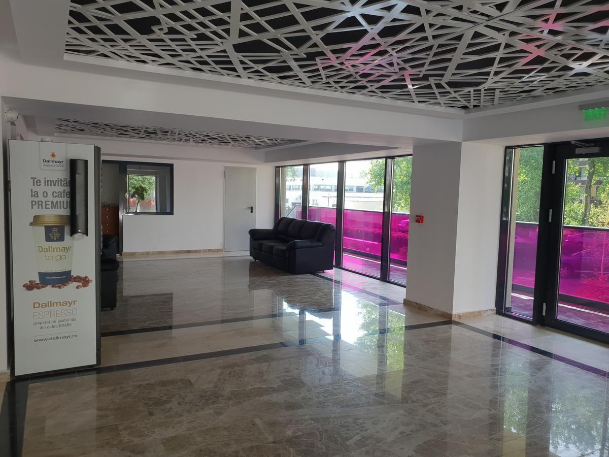 Marble Luxury Apartments มามายา ภายนอก รูปภาพ