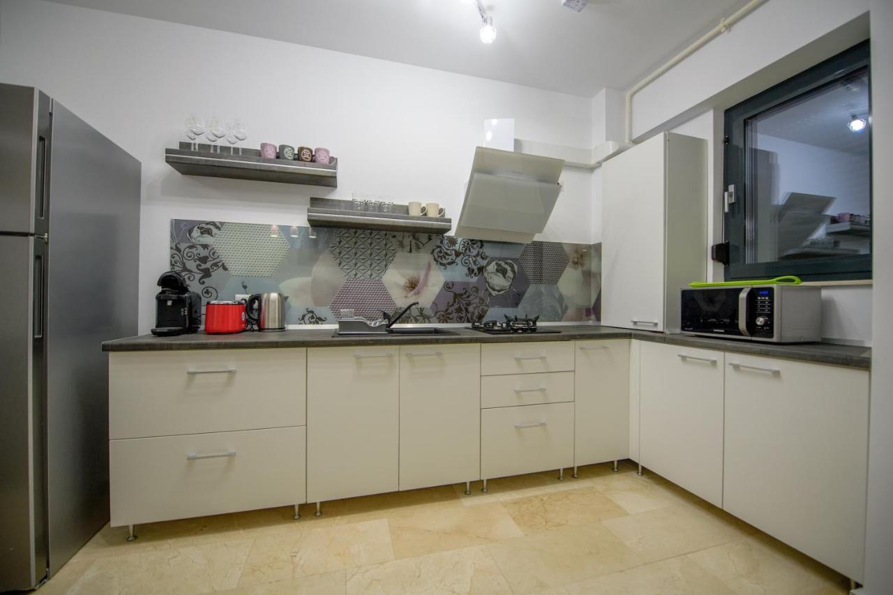 Marble Luxury Apartments มามายา ภายนอก รูปภาพ