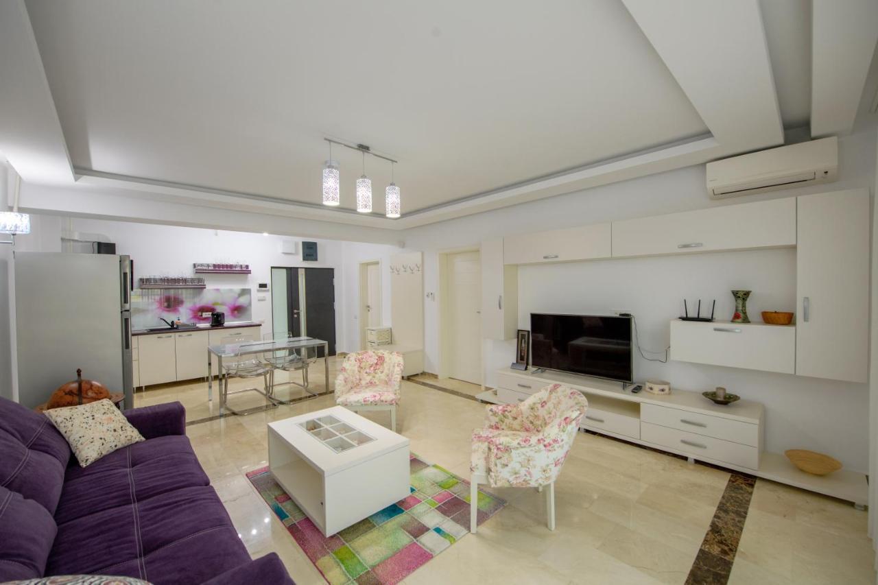 Marble Luxury Apartments มามายา ภายนอก รูปภาพ